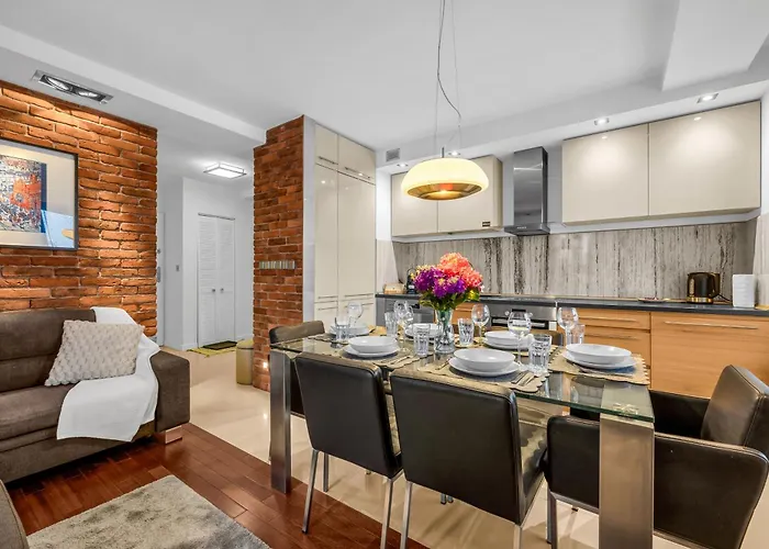 Gorczewska - Air Con, Metro & Balcony - By Rentujemy وارسو