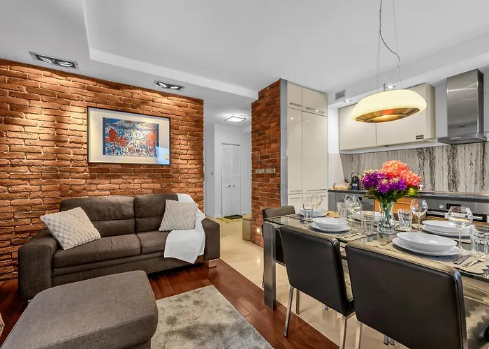 شقة Gorczewska - Air Con, Metro & Balcony - By Rentujemy