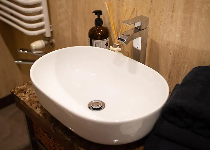 شقة Gorczewska - Air Con, Metro & Balcony - By Rentujemy *