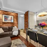 Apartment Gorczewska - Air Con, Metro & Balcony - By Rentujemy