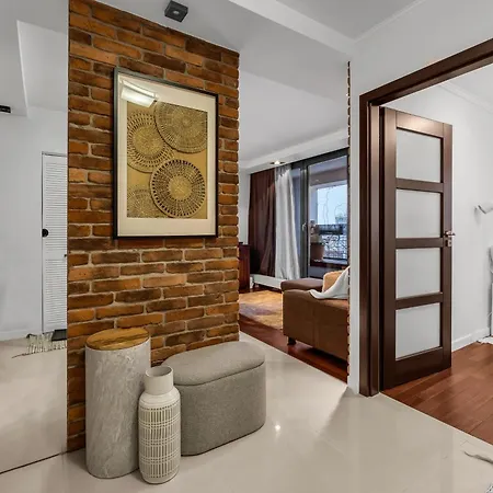 Gorczewska - Air Con, Metro & Balcony - By Rentujemy Apartment *